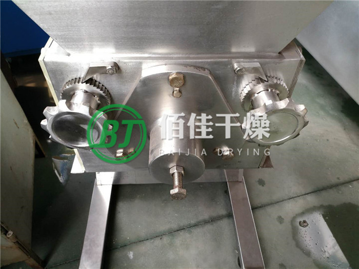 點(diǎn)擊放大 YK-搖擺制粒機(jī)