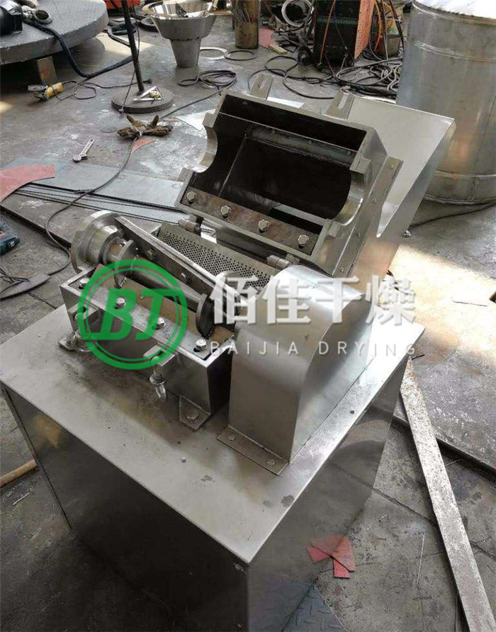 點(diǎn)擊放大 CSJ粗粉碎機(jī)